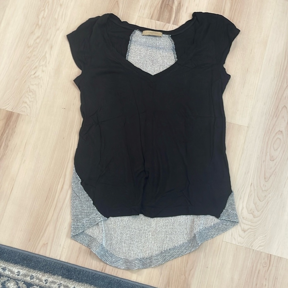 Medium black t shirt